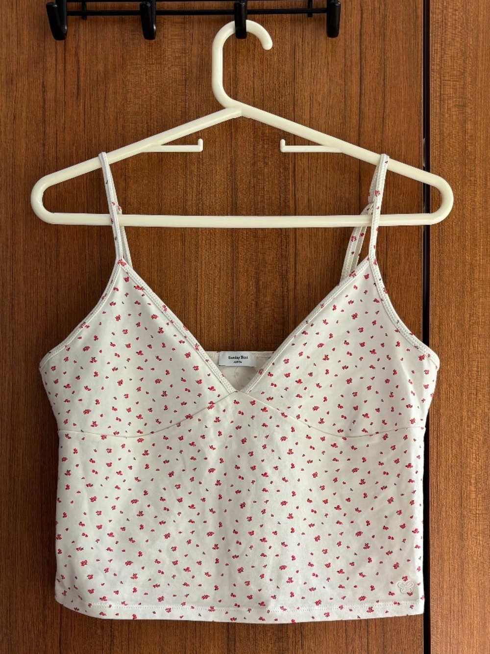 Aritzia Sunday Best Ditsy Floral V-Neck Cami Tank Top Cream Red - Size L
